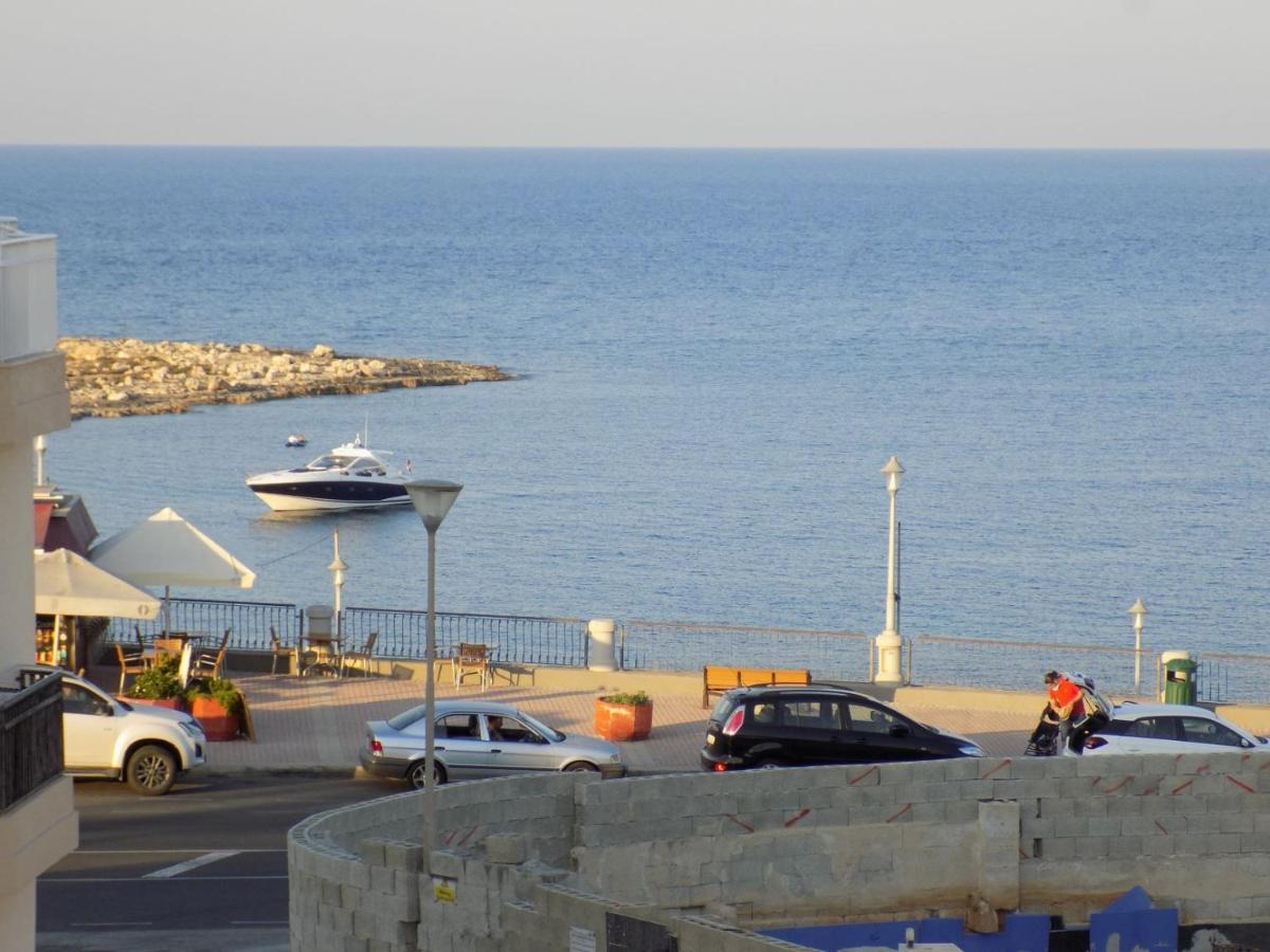 Sunshine Holiday 5 With Spectacular Seaviews